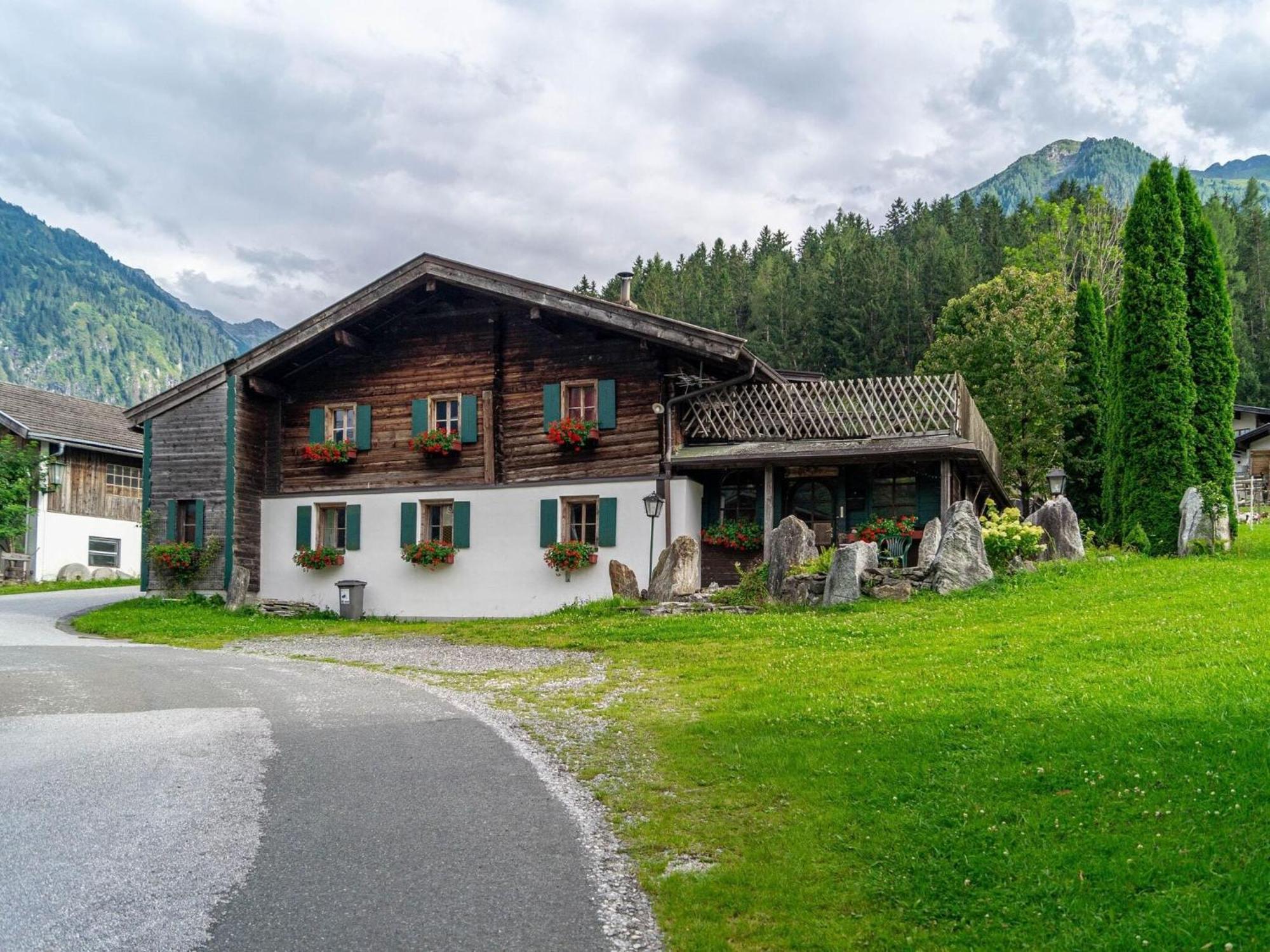 Neukirchen am Großvenediger Rustic Farmhouse With Sauna In Bramberg מראה חיצוני תמונה
